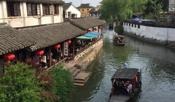 《送别》歌词作者是谁？歌词全文怎么样的？